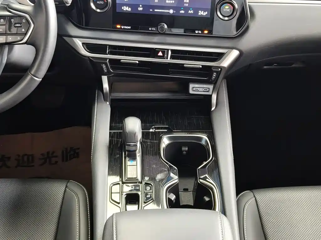 Lexus RX 2024 — фото 12