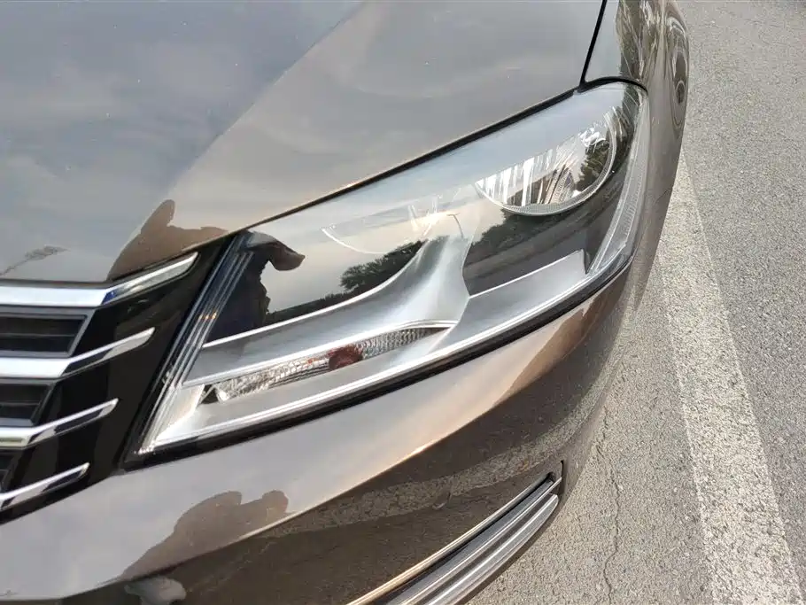 Volkswagen Magotan 2015
