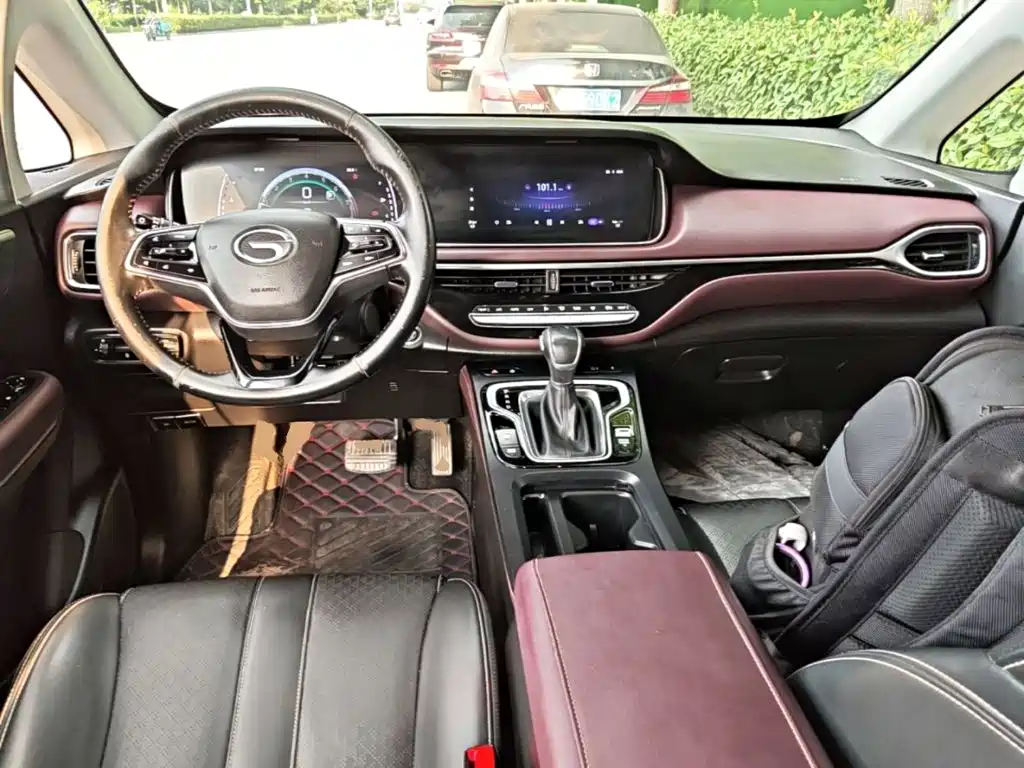 GAC Trumpchi M6 2021 — фото 10