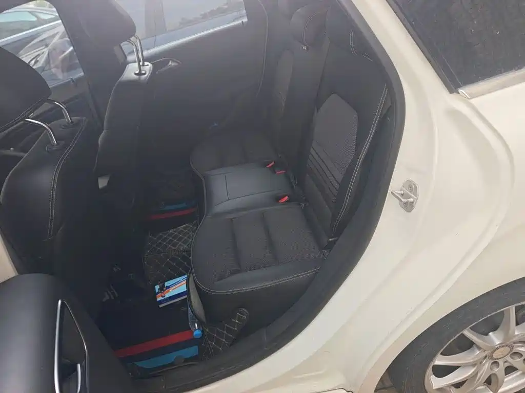 Mercedes-Benz B-Class 2015 — фото 15