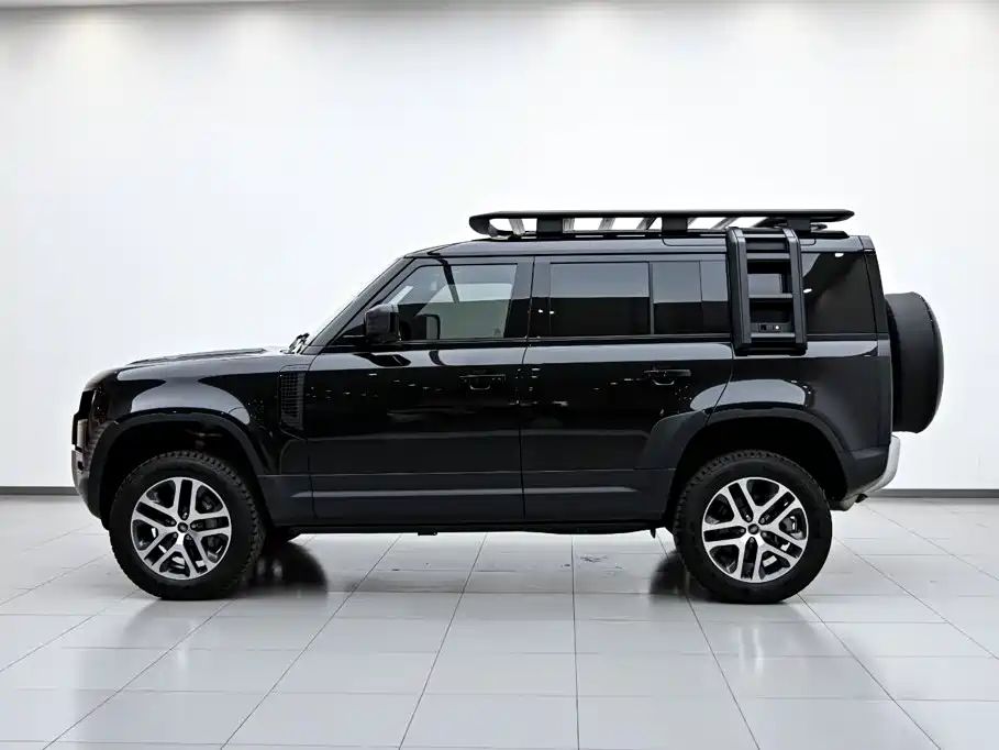 Land Rover Defender 2024 — фото 5