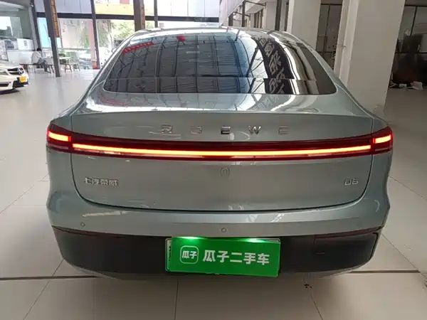 Roewe D6 2025