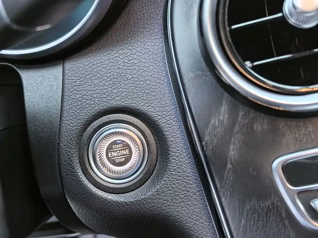Mercedes-Benz C-Class 2020 — фото 17