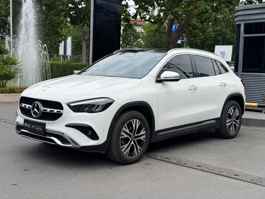 Mercedes-Benz GLA 2025