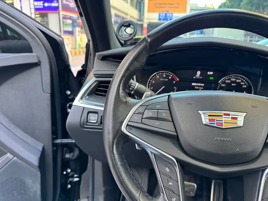 Cadillac XT5 2024 — фото 14