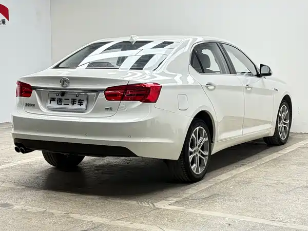 BAIC Saab D70 2018