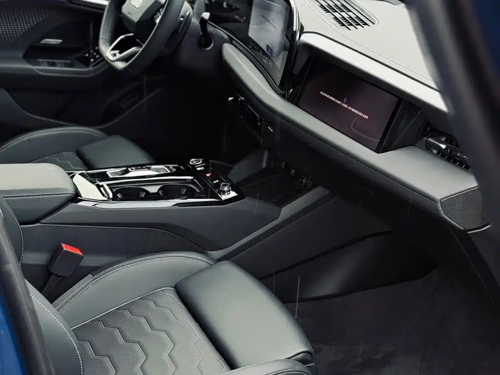 Audi A6L E-Tron 2026 — фото 4