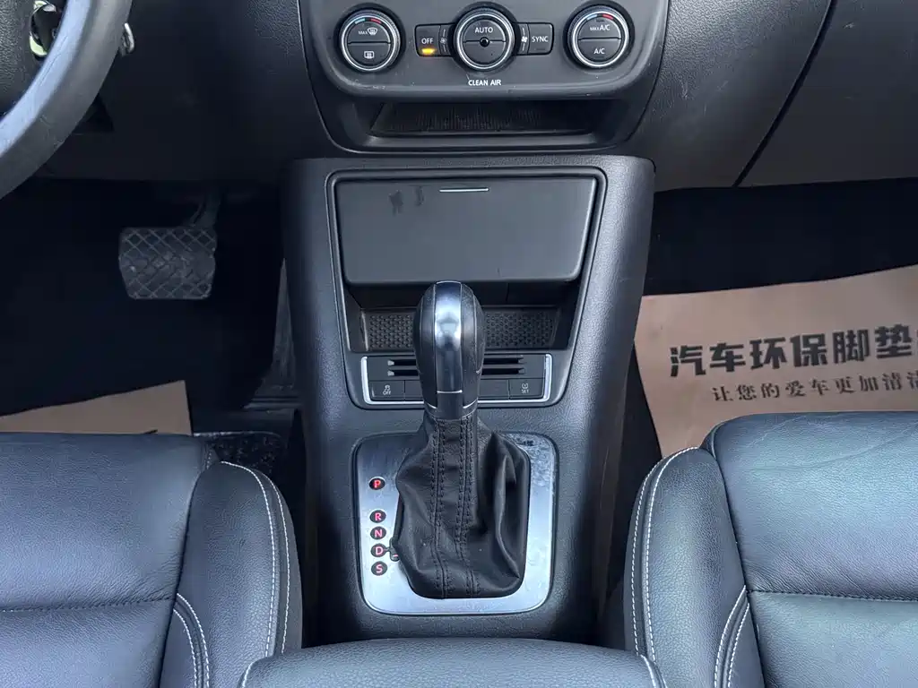 Volkswagen Tiguan 2018 — фото 19
