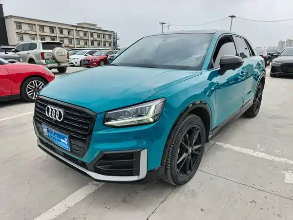 Audi Q2L 2021