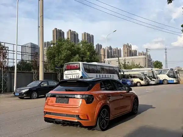 Lynk & Co 02 Hatchback 2021