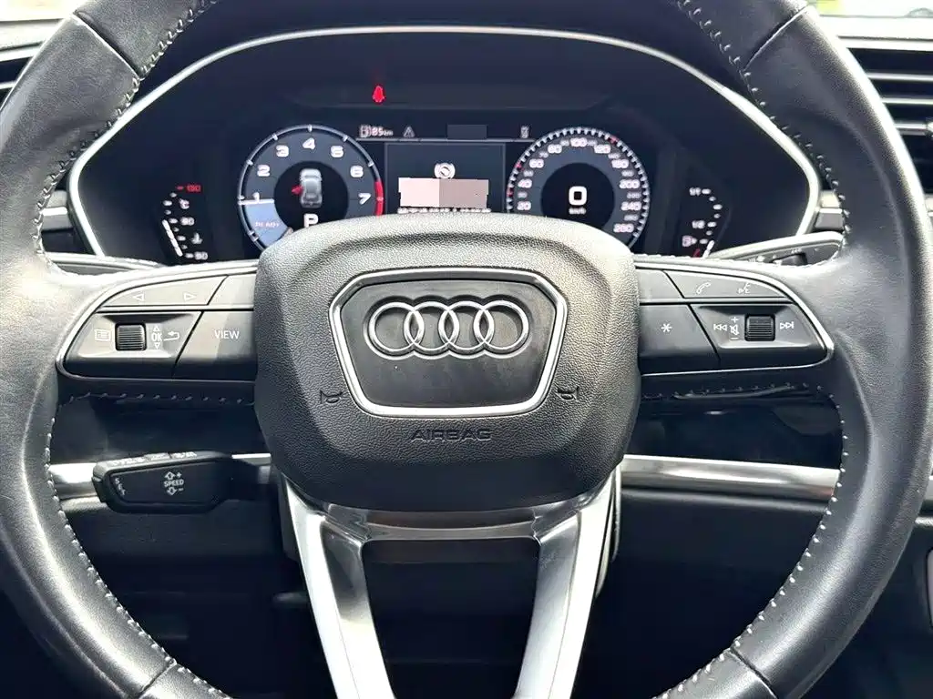 Audi Q3 2022 — фото 8