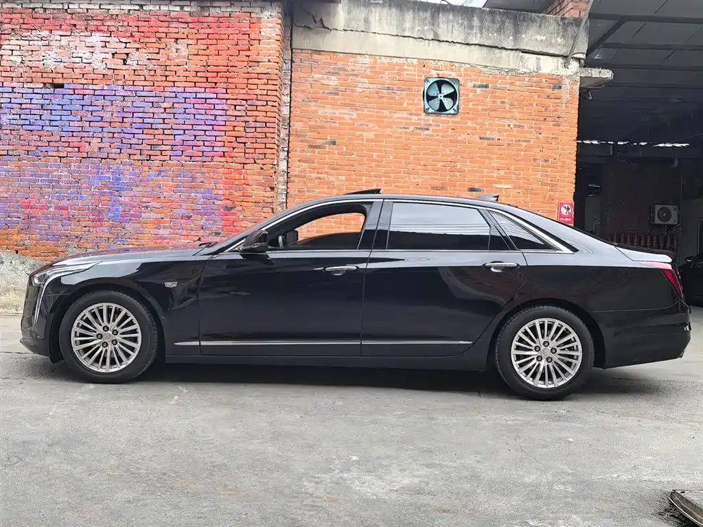 Cadillac CT6 2021 — фото 4