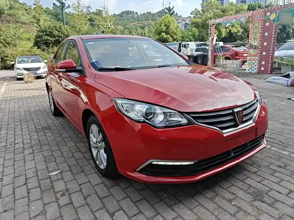 Roewe 360 2015