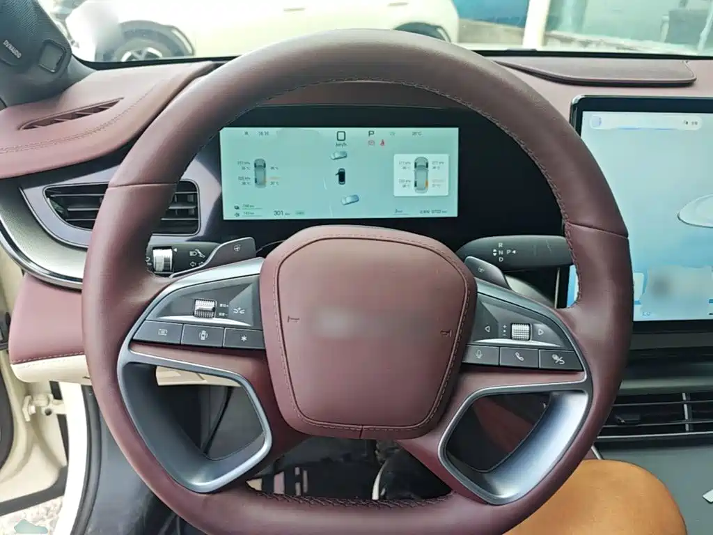BYD Seal 07 DM-i 2025 — фото 11