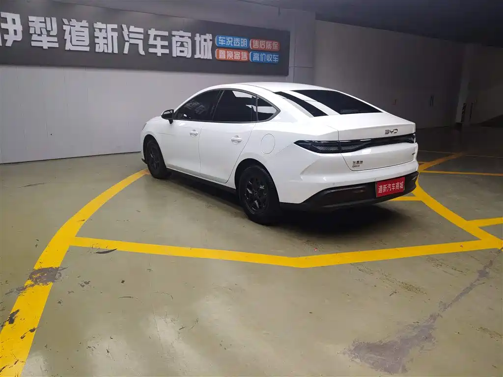 BYD Seal 05 DM-i 2025 — фото 9