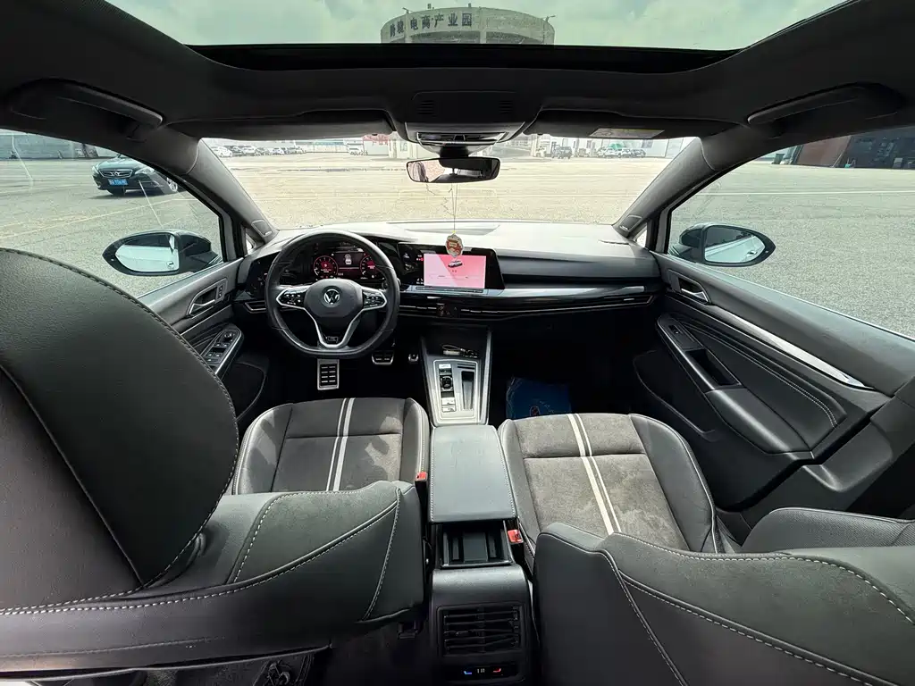Volkswagen Golf 2022