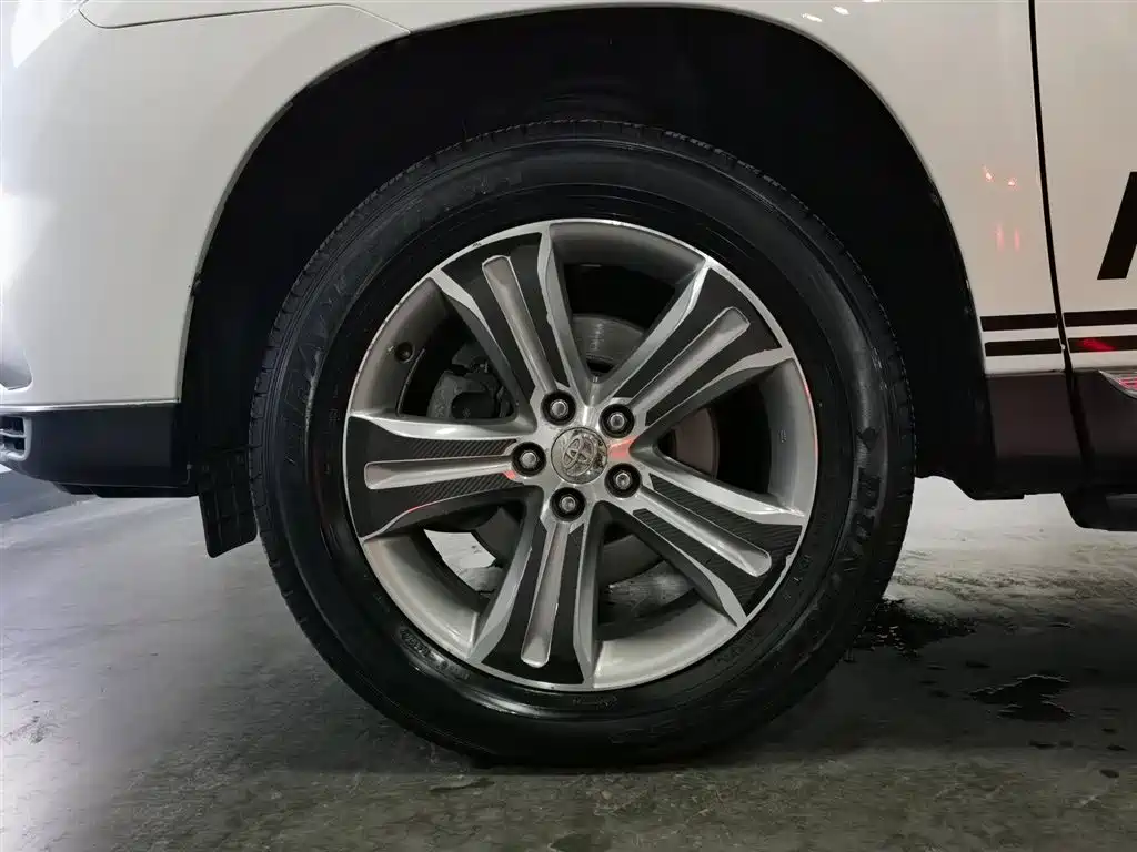 Toyota Highlander 2014 — фото 17