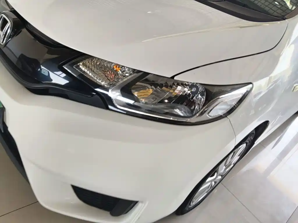 Honda Fit 2016 — фото 24