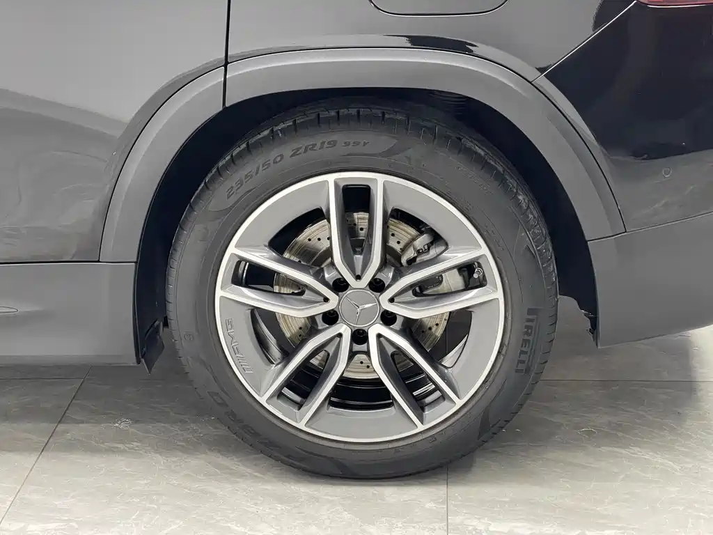 Mercedes-Benz GLB AMG 2022 — фото 19