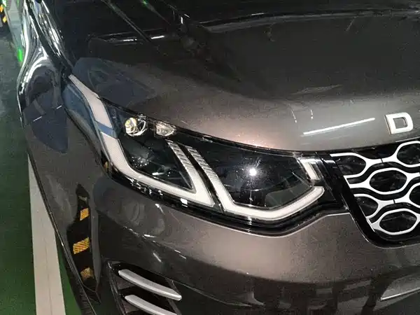 Land Rover Discovery Sport 2024