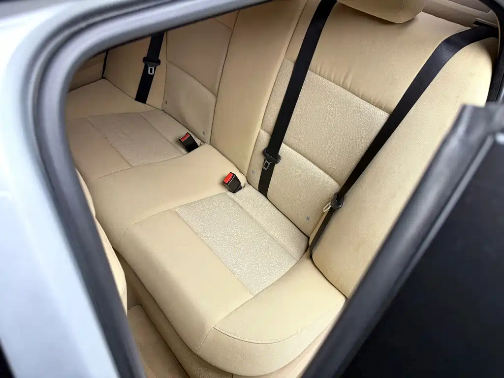 BMW 3 Series 2008 — фото 12