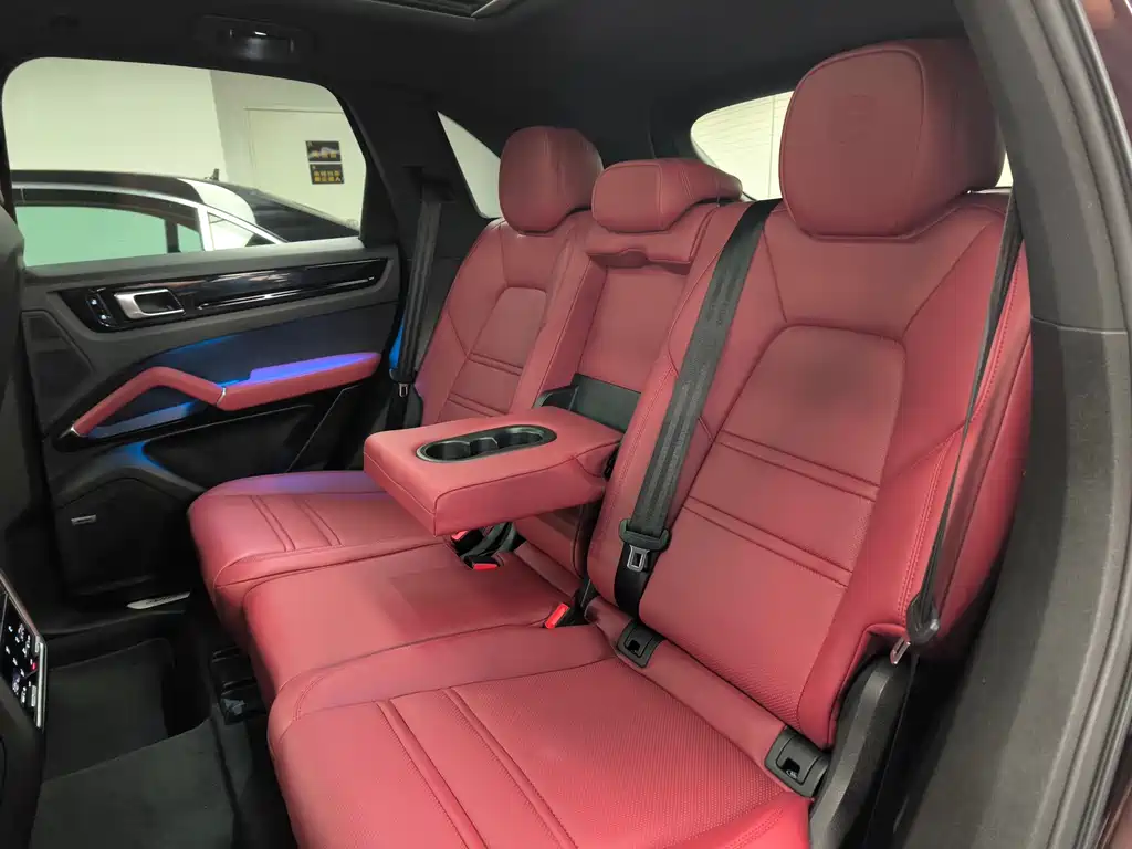 Porsche Cayenne Hybrid 2019 — фото 19