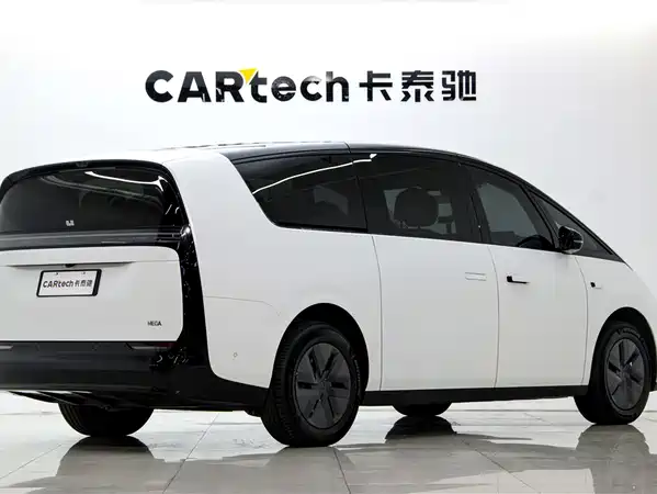 Li Auto MEGA 2025