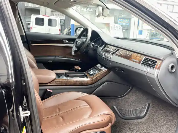 Audi A8 2013