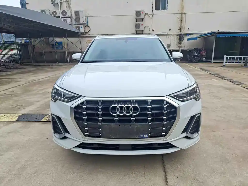 Audi Q3 2023 — фото 2
