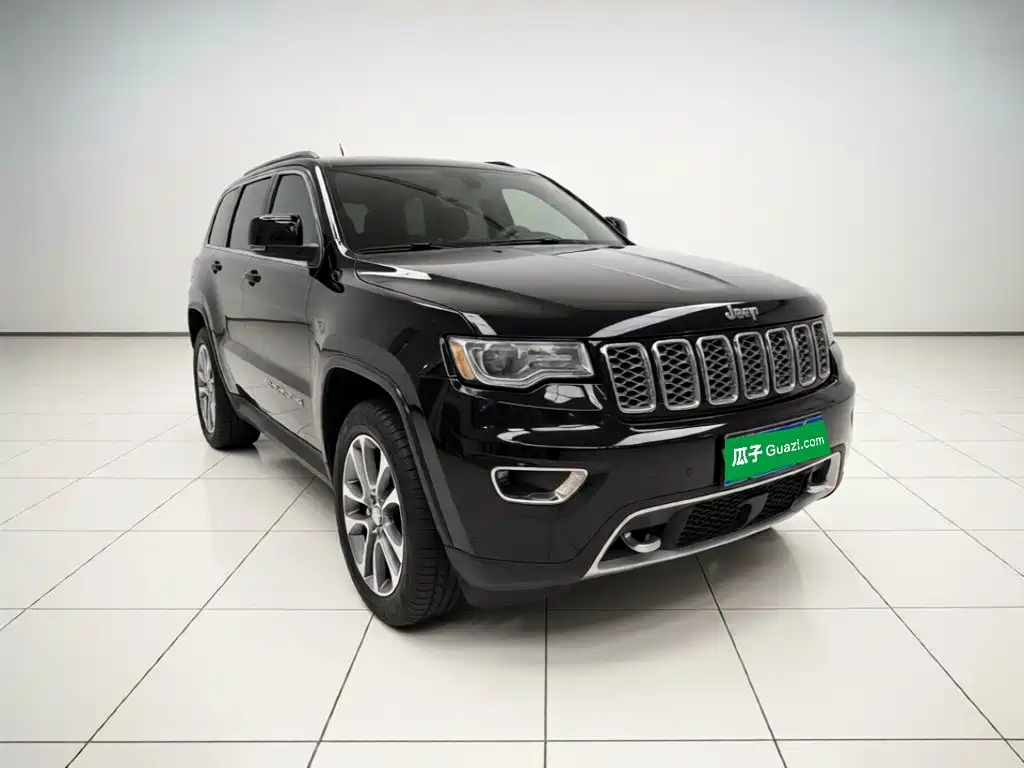 Jeep Grand Cherokee 2019 — фото 3