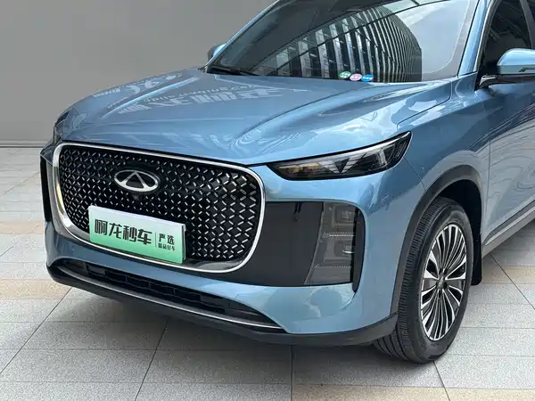 Chery Tiggo 8 PLUS C-DM 2025