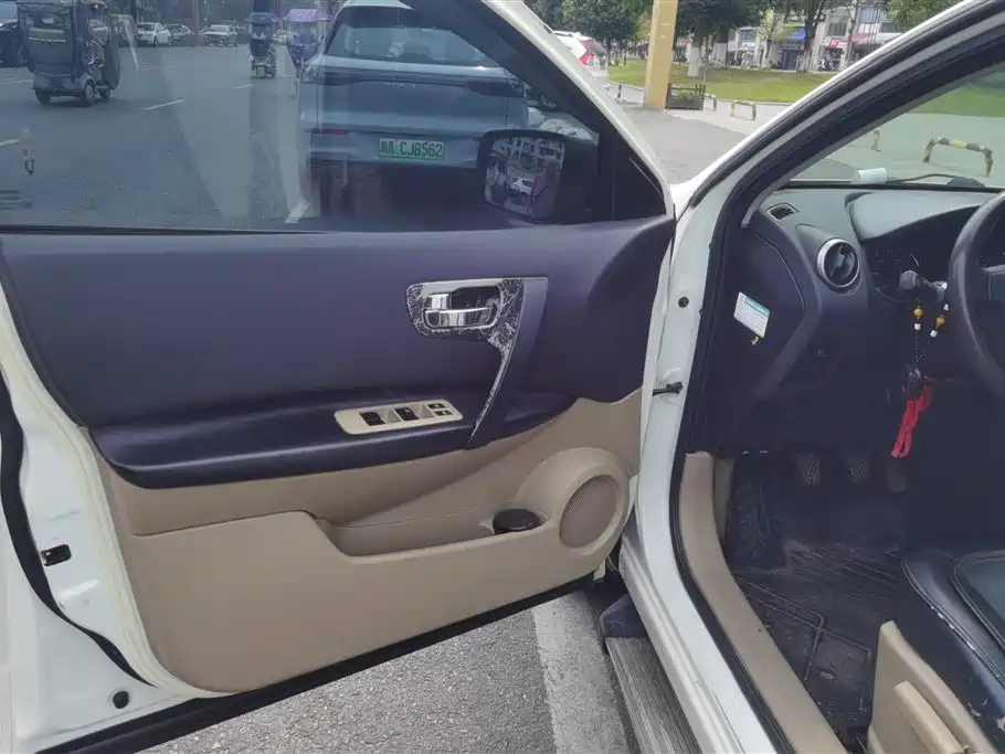 Nissan Qashqai 2014