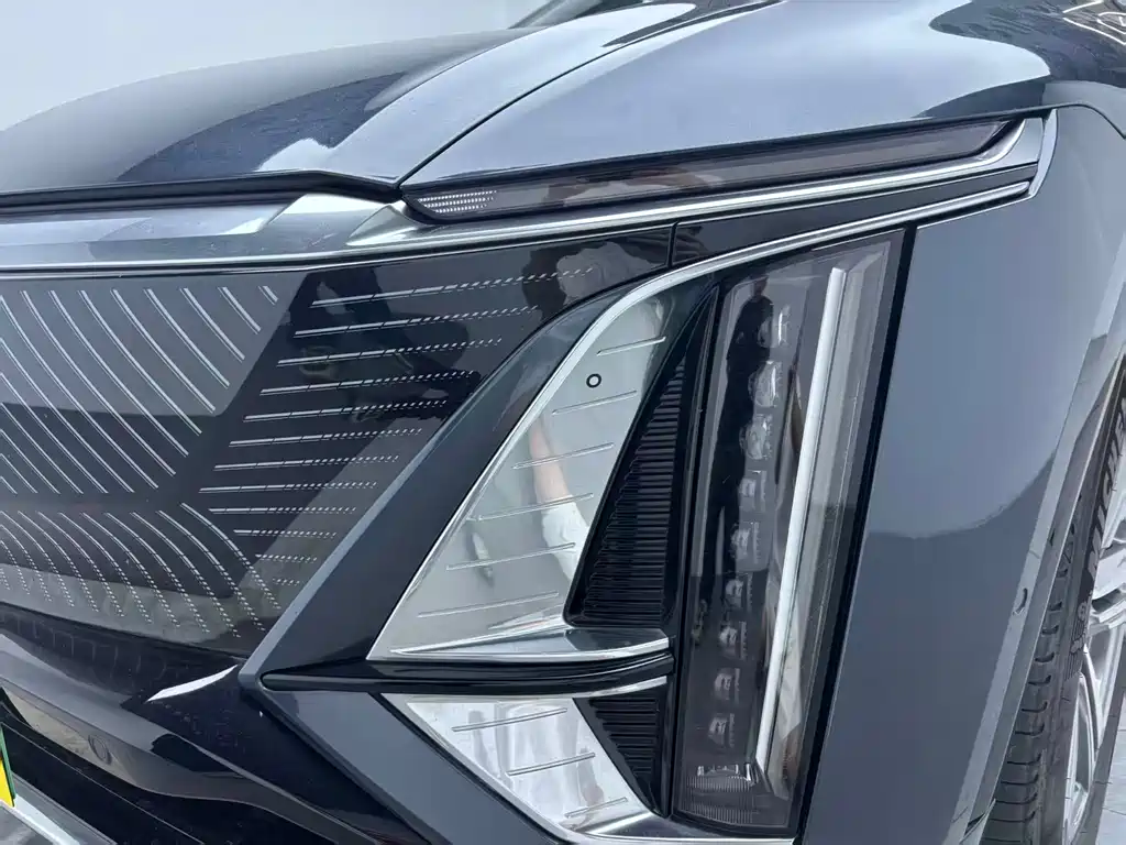 Cadillac Lyriq 2025 — фото 13