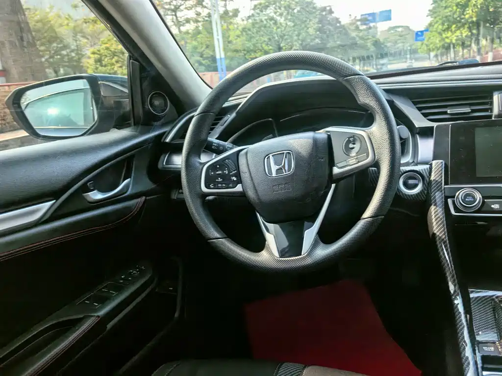 Honda Civic 2016 — фото 15