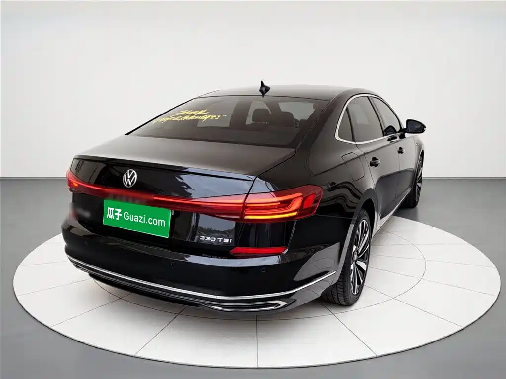 Volkswagen Passat 2022 — фото 7