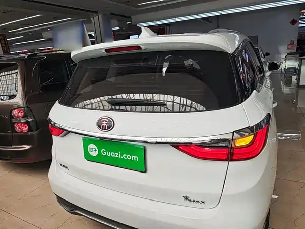 BYD Song MAX 2017