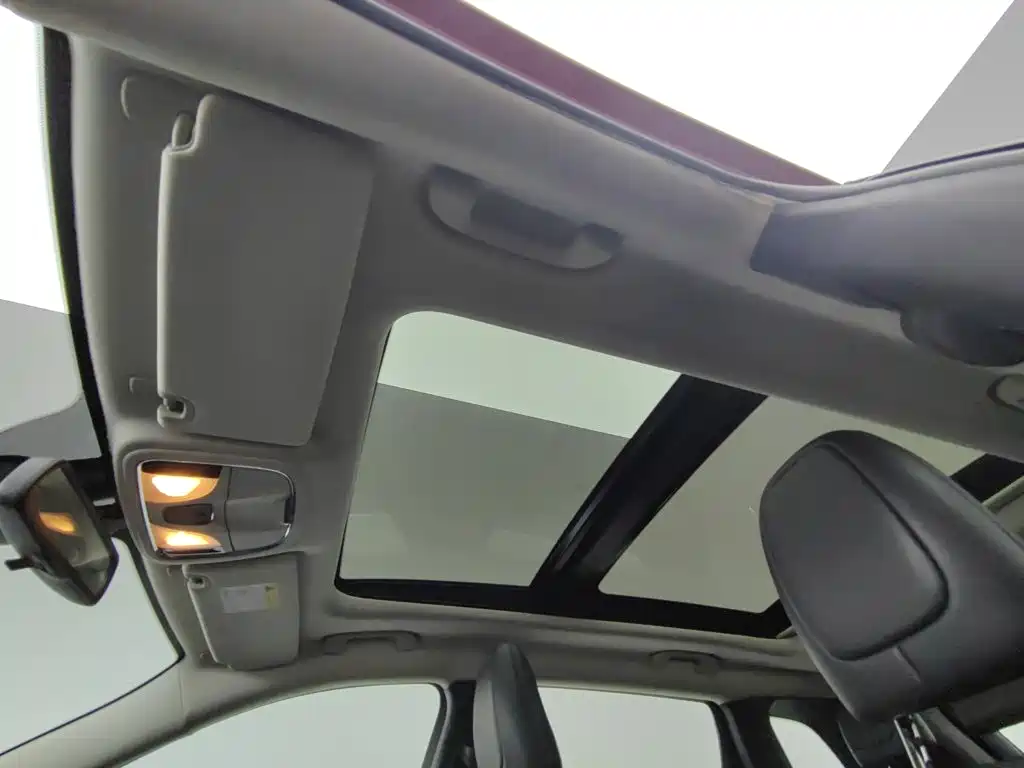 Jeep Cherokee 2016 — фото 14