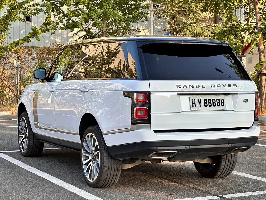 Land Rover Range Rover 2022 — фото 4