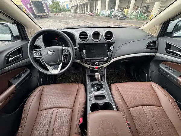 BYD S7 2016