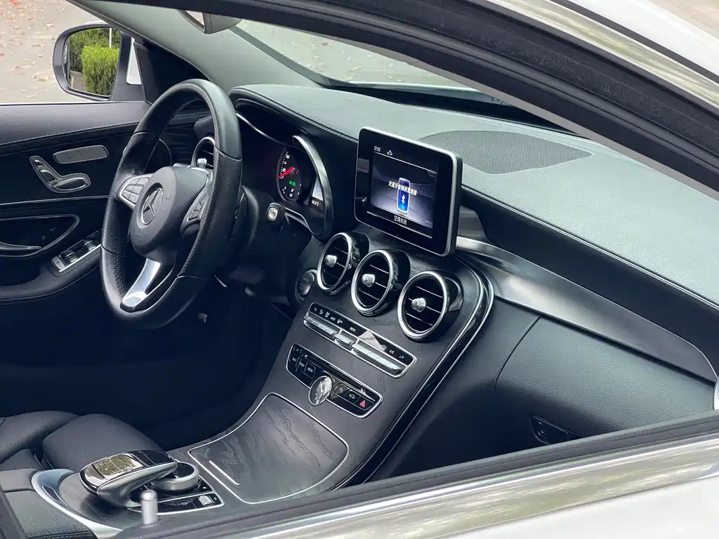 Mercedes-Benz C-Class 2015 — фото 18