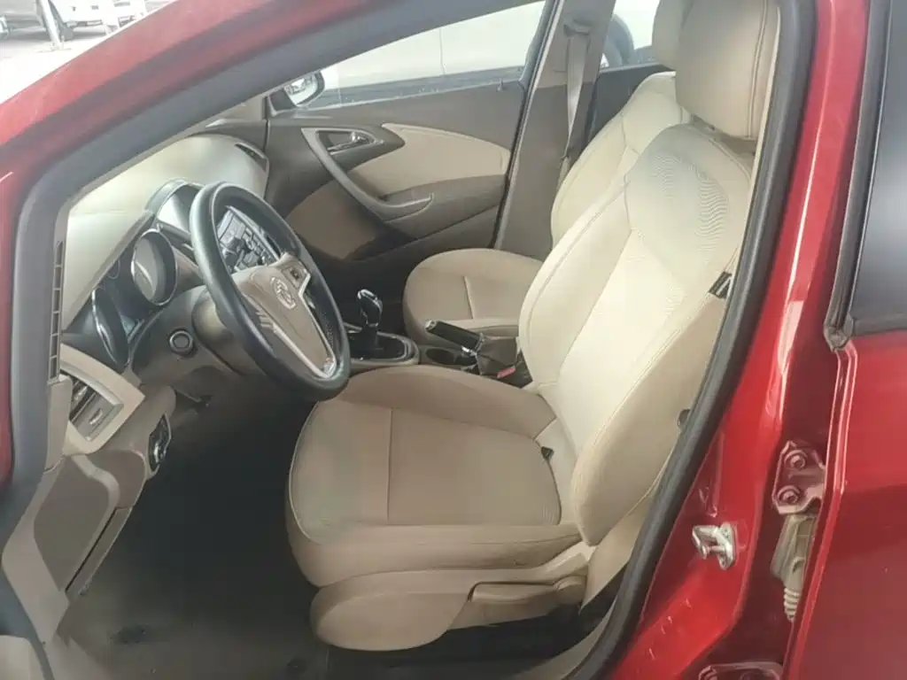 Buick Excelle GT 2014 — фото 15