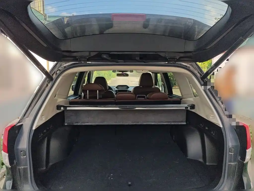 Subaru Forester 2019 — фото 10