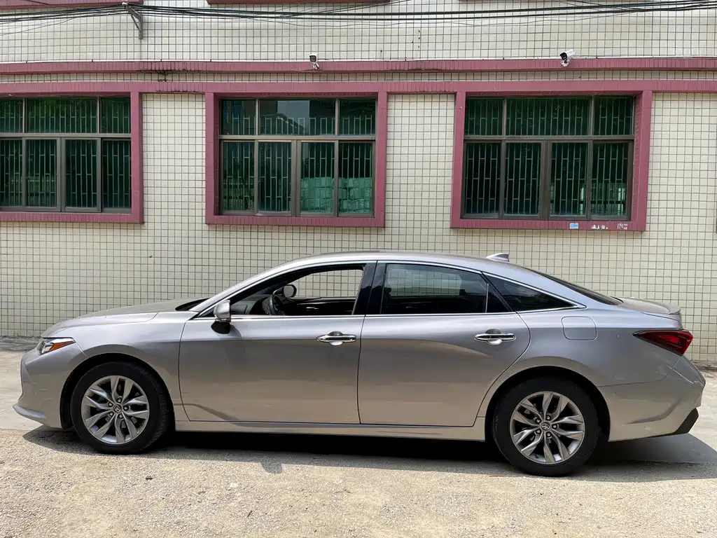 Toyota Avalon 2020 — фото 16