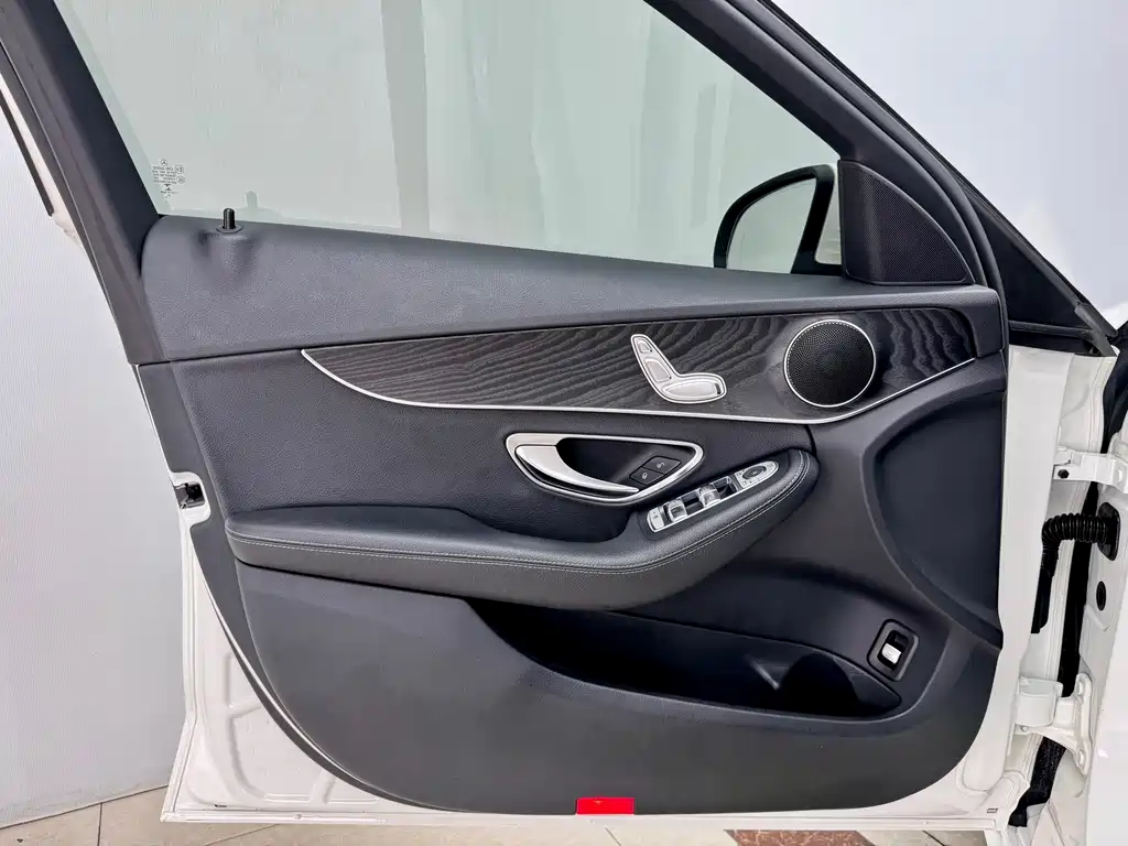 Mercedes-Benz C-Class 2018