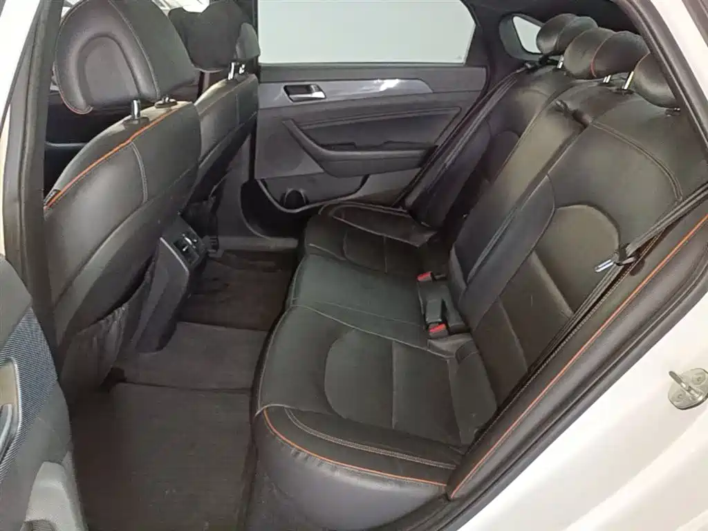 Hyundai Sonata 2015 — фото 17