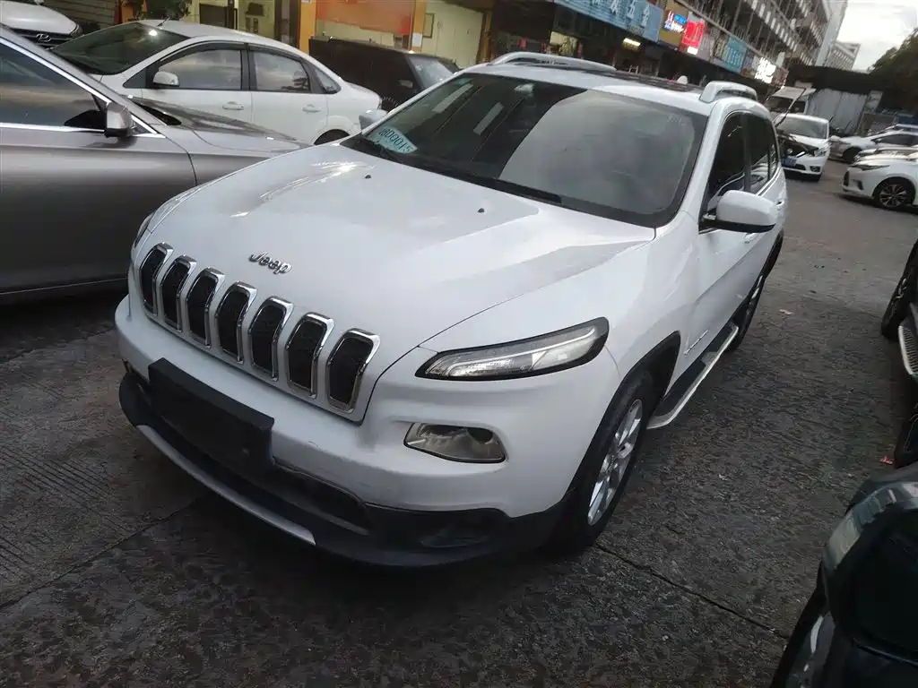 Jeep Cherokee 2018 — фото 1