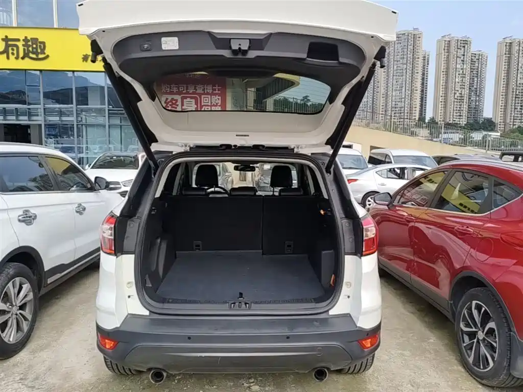 Ford Kuga 2019 — фото 19