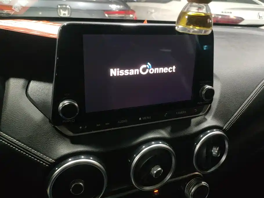 Nissan Sylphy 2019 — фото 12
