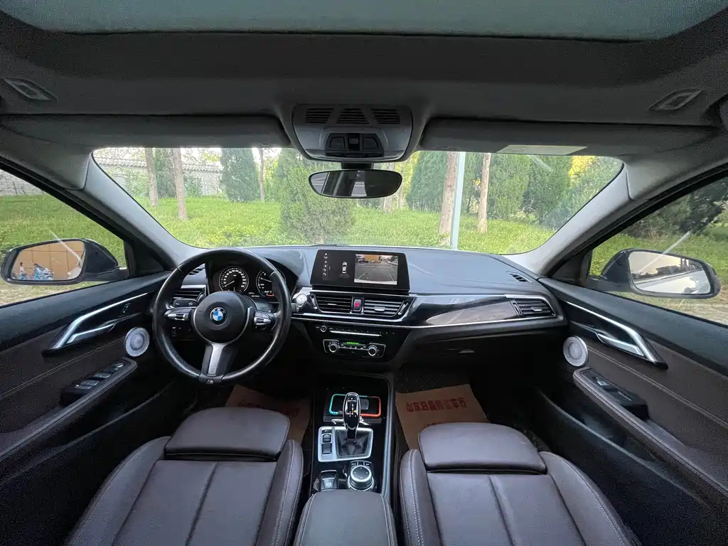 BMW 1 Series 2022 — фото 14