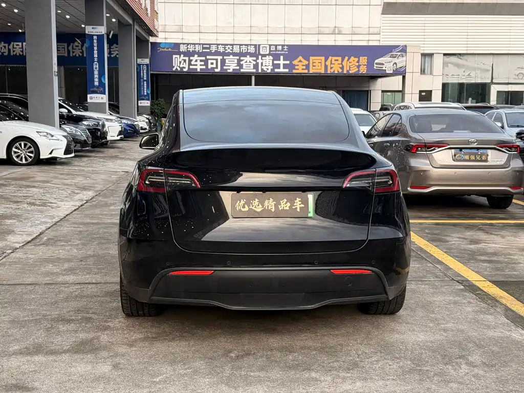 Tesla Model Y 2021 — фото 11